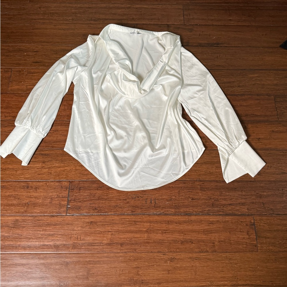 Silk like pullover top